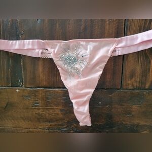 Beautiful NWOT VS Rare Limited Edition Swavorski Crystal Thong-M